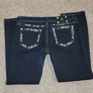 Miss Me Mid-Rise Easy Skinny Dark Blue Jeans w/ Embellished Pockets Size 33 x 31